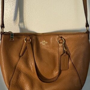 Coach Tan Pebbled Leather Shoulder Bag GUC